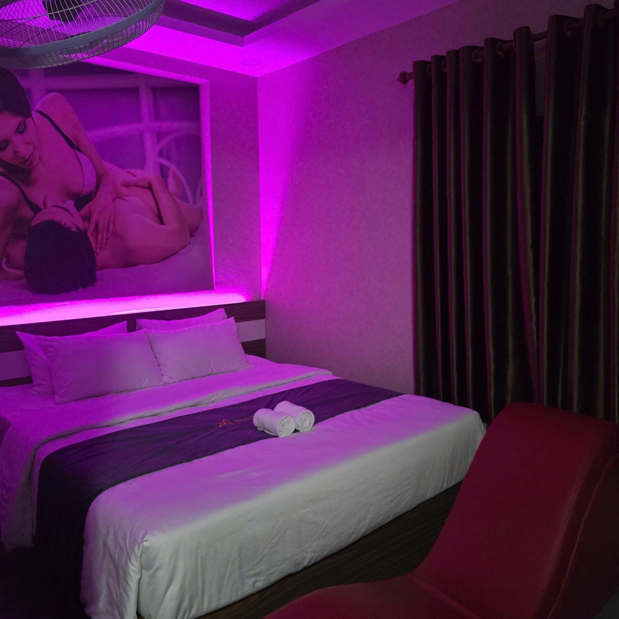 Phuong Anh Hotel Dĩ An Exteriör bild